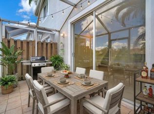 3698 San Simeon Cir, Fort Lauderdale, FL 33331