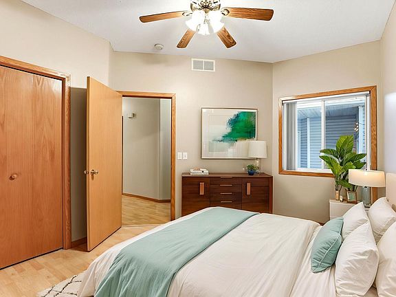 5th image of 4826 Bluff Heights Trl SE