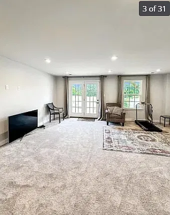 3 bed, 2.5 bath, 2165 sqft, $3,100 — Photo 3