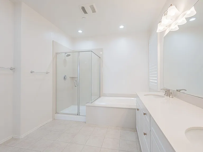 16220 Retreat Ct — Photo 38