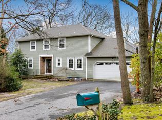 637 Valley Rd, Brielle, NJ 08730