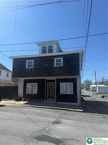214 N Oak St #2 Photo 1