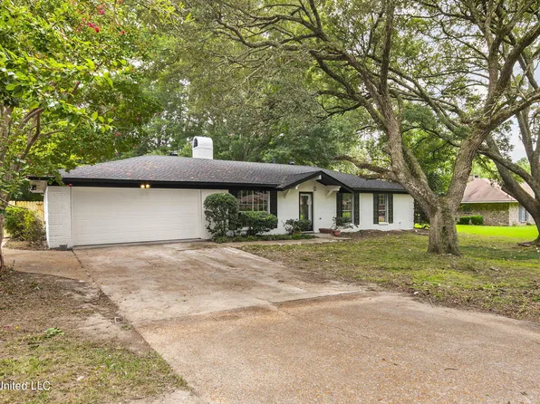 113 Diane Pl, Clinton, MS 39056