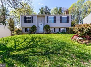 6126 Mantle Rd, Burke, VA 22015
