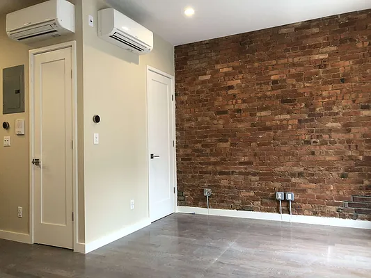 Rented by Cooper & Cooper Real Estate | media 4