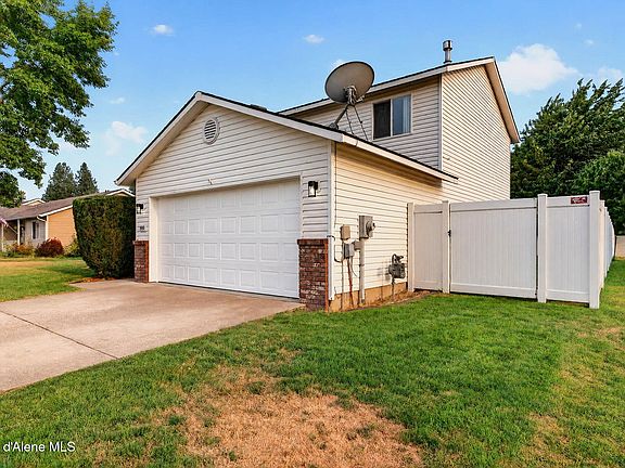4th image of 9090 N Torrey Ln