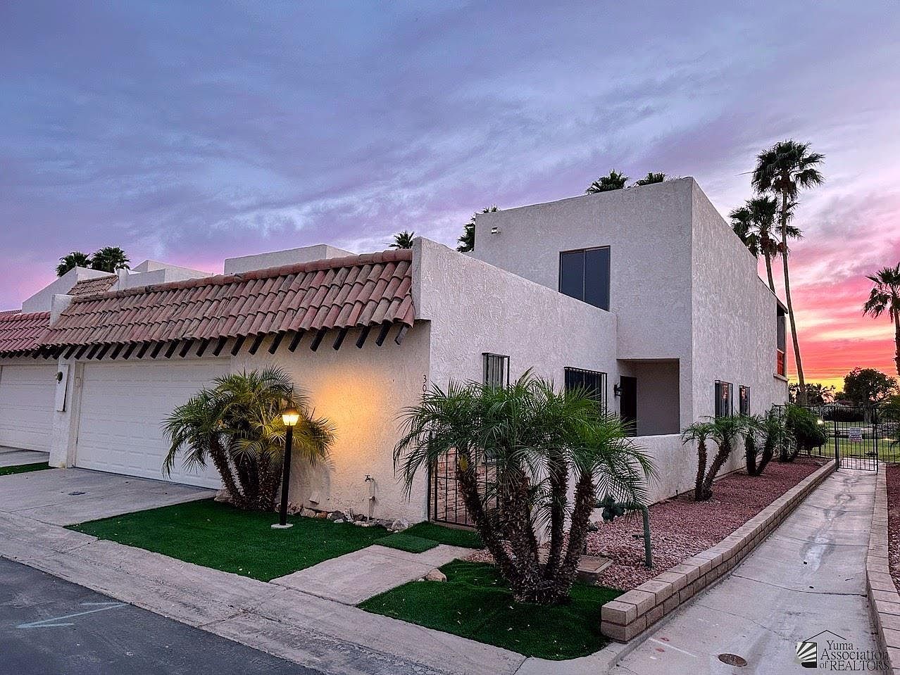 3040 S Torrey Pines Cir