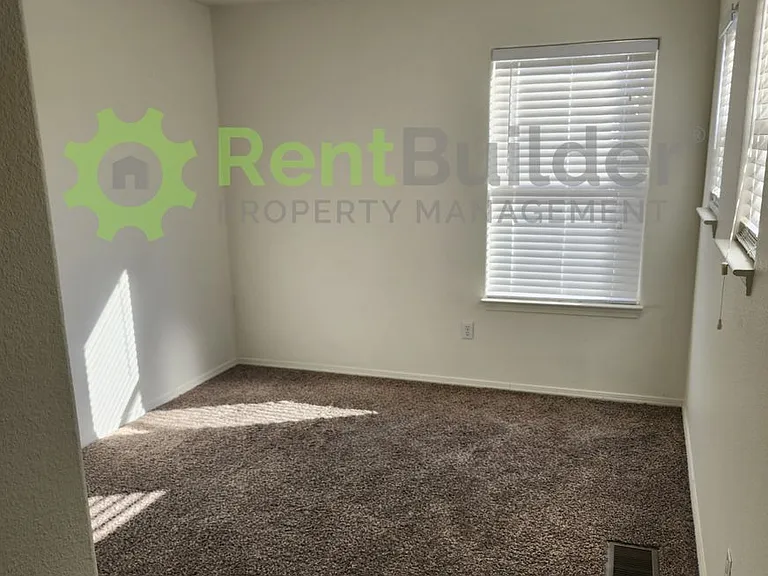 3540 Clear Creek Rd NE — Photo 22