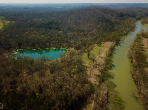 7833 Baker Den Rd, Warm Springs, AR 72478