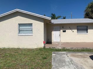 1028 W 7th St, Riviera Beach, FL 33404
