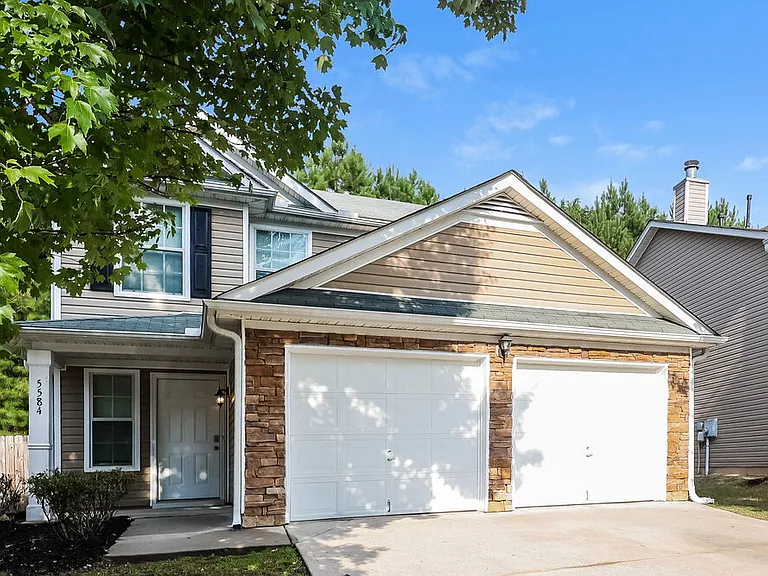 5584 Bluegrass Dr — Photo 4