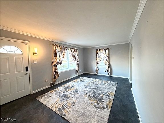 2nd image of 3719 Brightway St