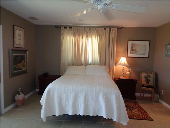 4th image of 31 Pine Arbor Ln