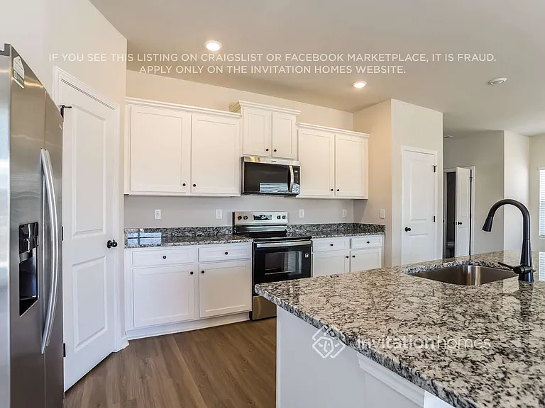 3355 Fox Hall Dr — Photo 7