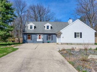 2166 Robinhood Ln, West Lafayette, IN 47906