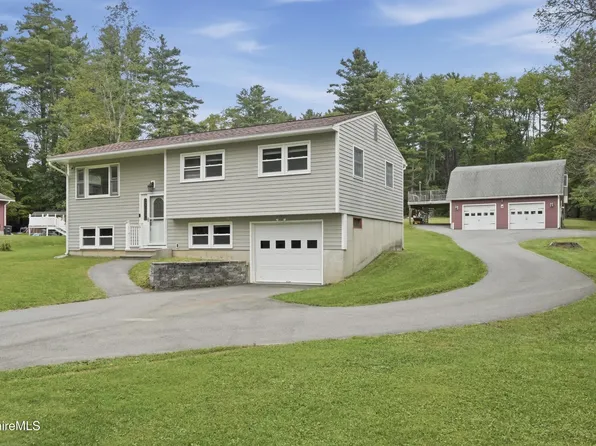 332 Hancock Rd, Pittsfield, MA 01201