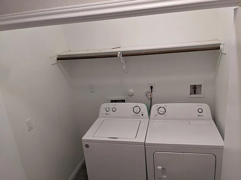356 Twisted Oaks Ln — Photo 10