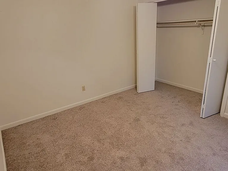 605 Navarro Dr — Photo 14