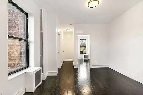 Rented by REAL New York | media 10