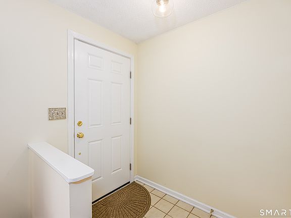5th image of 23 Esterly Farms Road #23