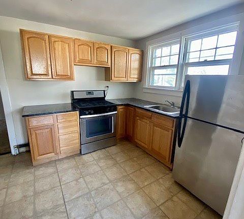 2nd image of 61 S Washington St APT 3E