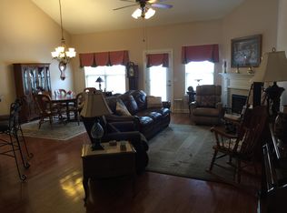 210 Lake Villa Ct, Dickson, TN 37055
