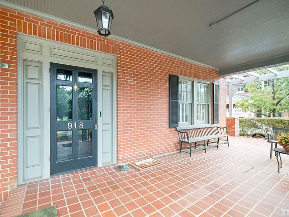 4th image of 918 Vance St