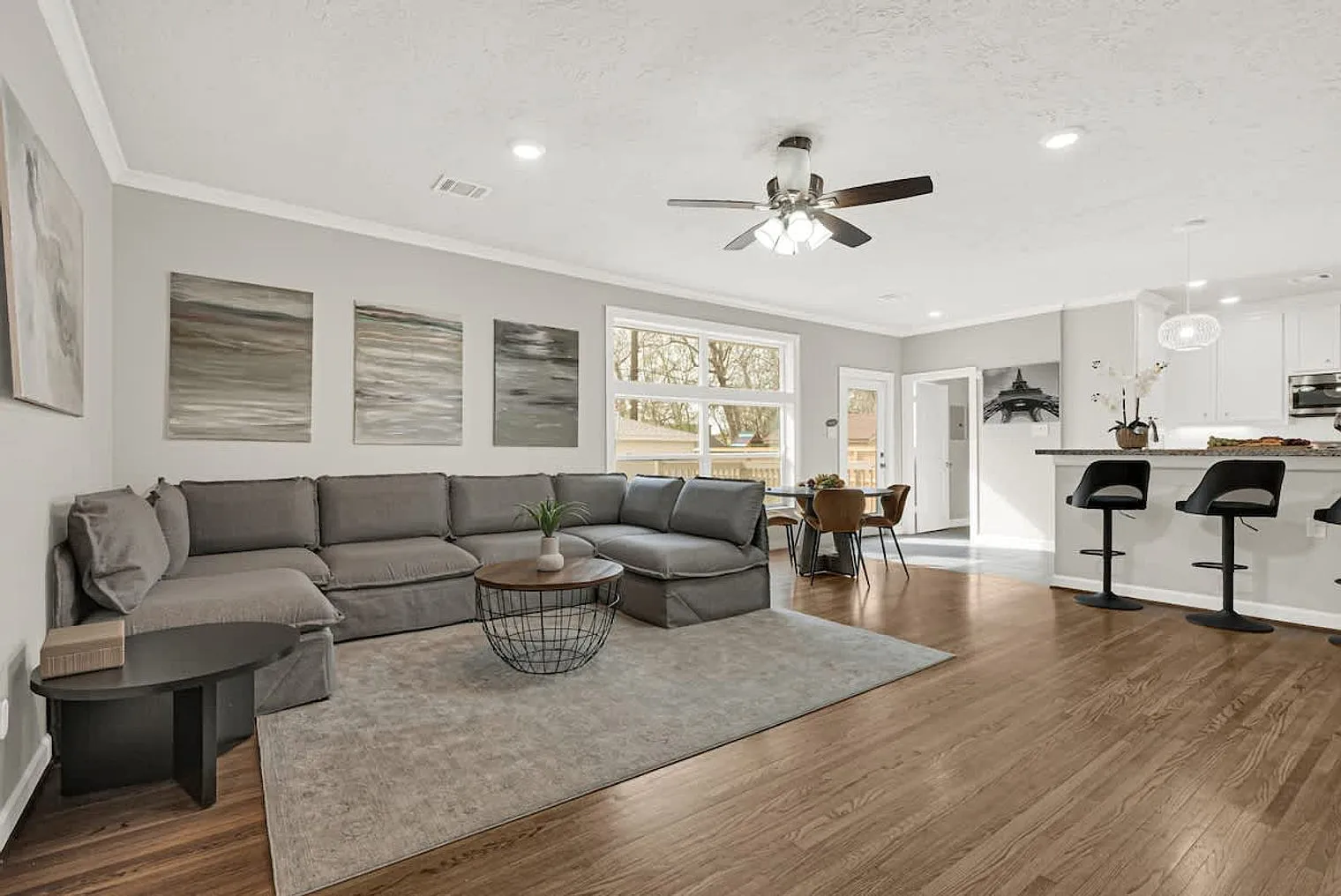 4 bed, 2.0 bath, 1991 sqft, $8,947 — Photo 1