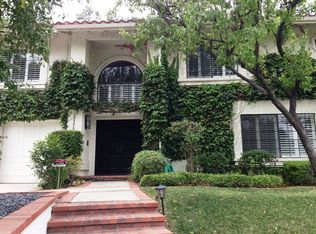 22372 Dardenne St, Calabasas, CA 91302