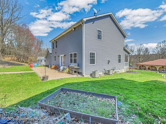 5th image of 104 Rafferty St