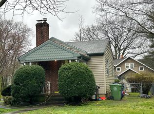 931 Parry Ave, Palmyra, NJ 08065