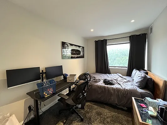 Rented by Akam Sales and Brokerage | media 12