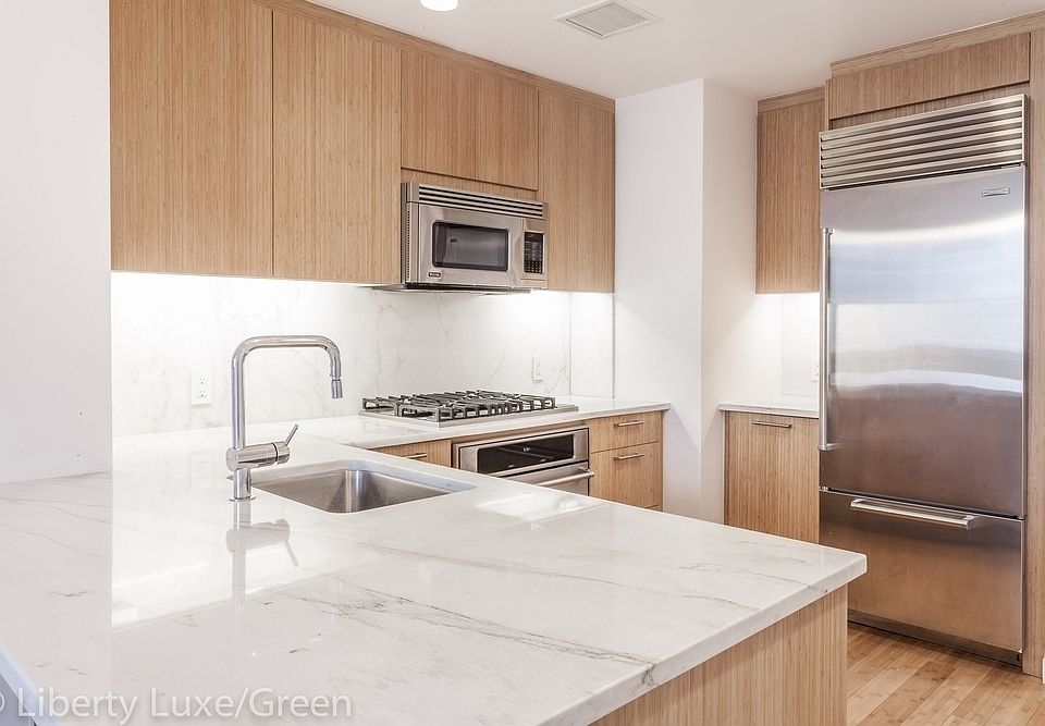 1st image of 300 N End Ave APT 14A