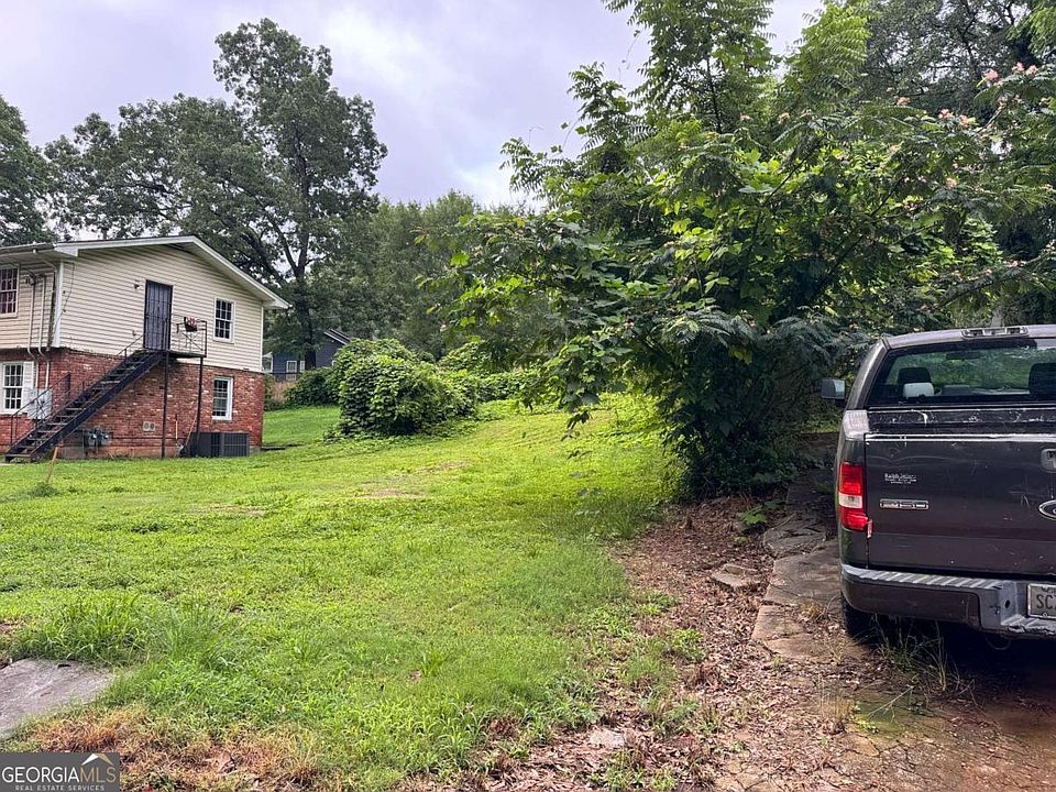 1st image of 1876 E Farris Ave