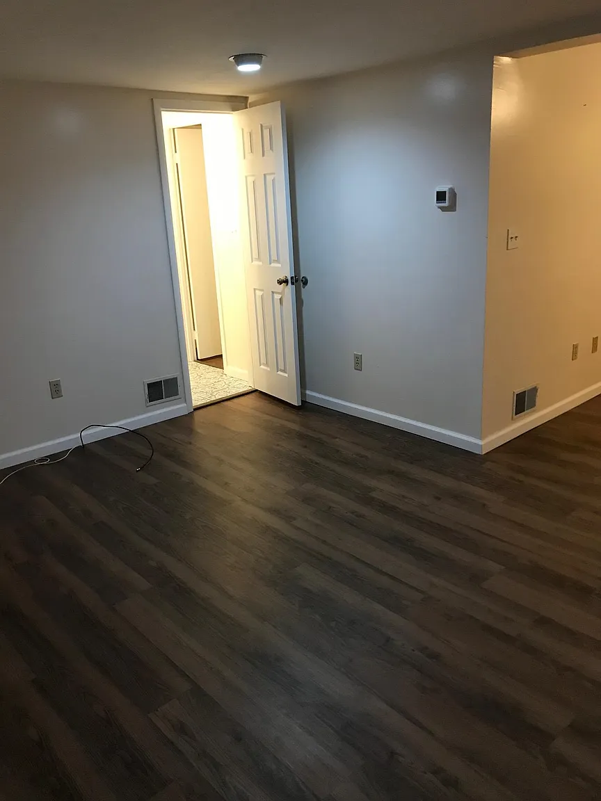 252 Republic St photo 1
