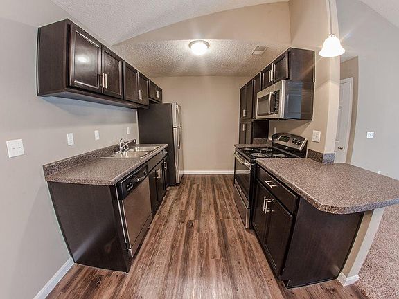 2nd image of 200 Pheasant Ave APT 103