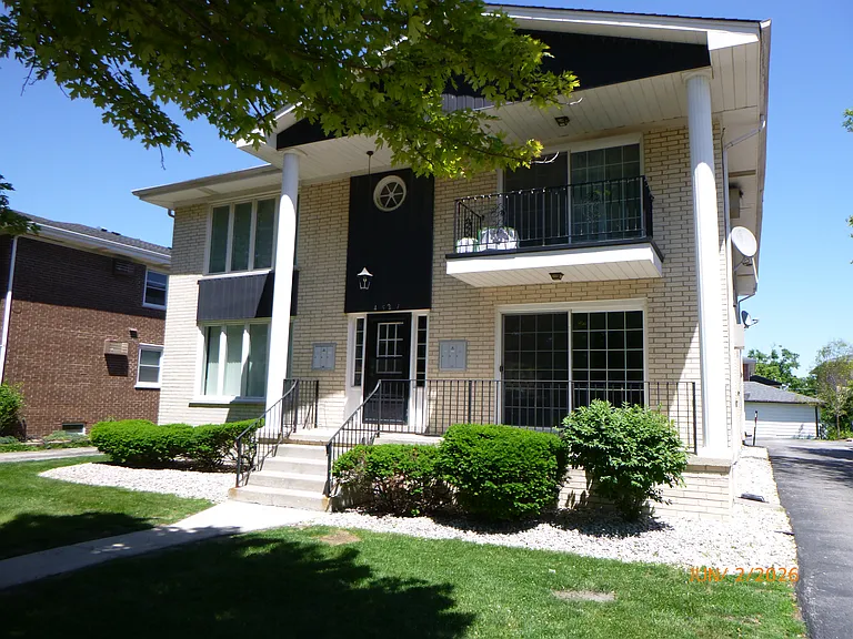 4521 Maple Ave #1S — Photo 1