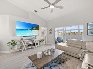 10763 Lake Shore Dr, Wellington, FL 33414