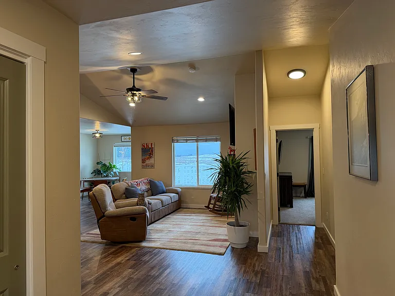 510 Sparrow Rd — Photo 11