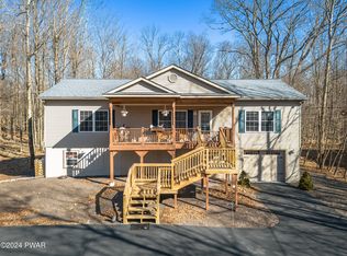 273 Chestnuthill Dr, Lake Ariel, PA 18436