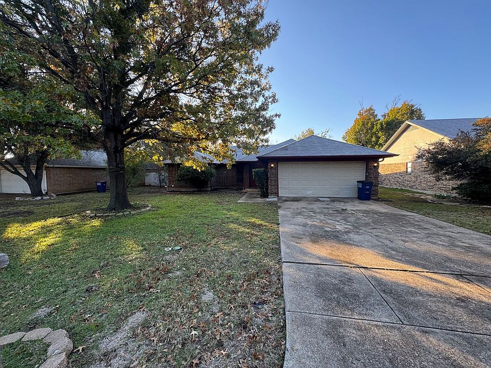 1st image of 706 Paintbrush Dr