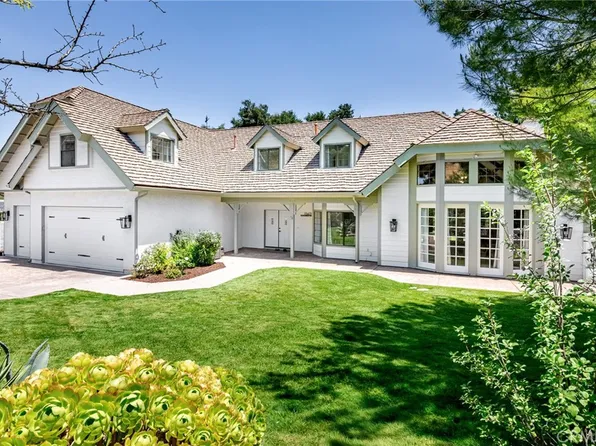 15601 Saddleback Rd, Santa Clarita, CA 91387