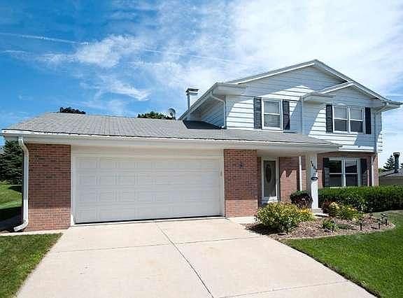 2nd image of 1462 Willow Dr