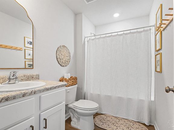 5th image of 9659 Angel Oak Dr
