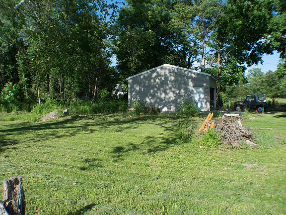 3rd image of 11023 W Roseland Ln