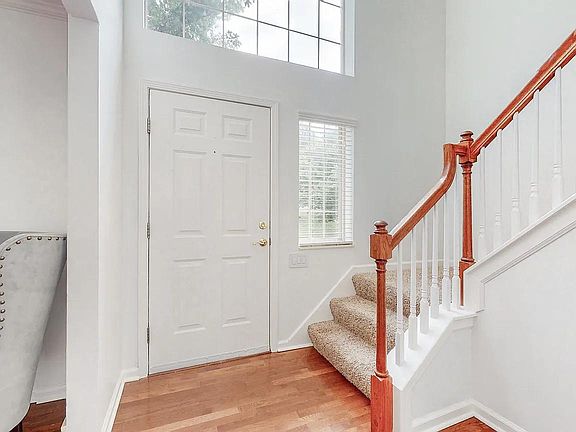 3rd image of 207 Bateman Ave
