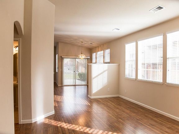 3rd image of 2468 Napoli Dr