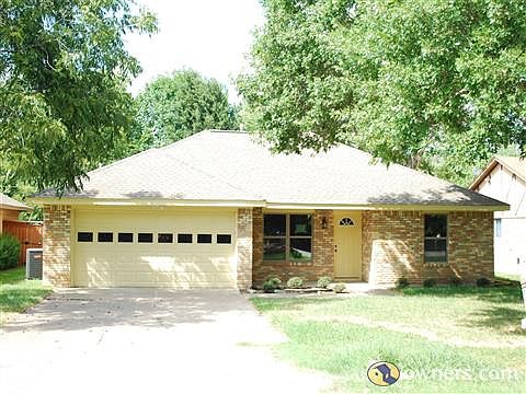2nd image of 310 Nunez Dr