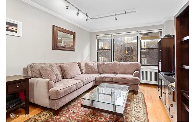 Rented by Douglas Elliman | media 16