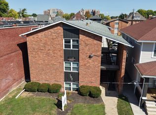 102 W 8th Ave #302, Columbus, OH 43201